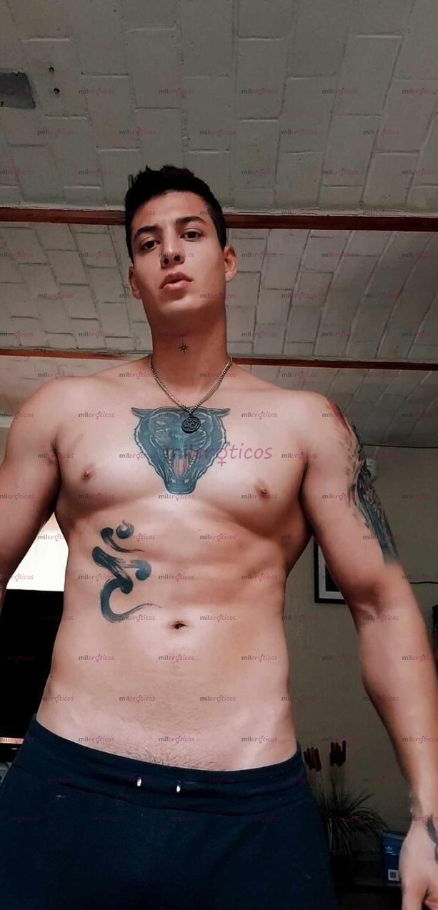 FOTOS DE CHICO DE 26 AÑOS GUAPO CALIENTE Y VERGON