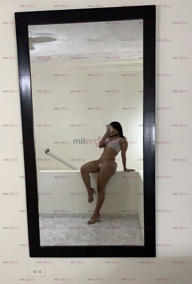 FOTOS DE VALERIA HERMOSA DE 20 AÑOS . SUPER LINDA Y DESCOMPLICADA .