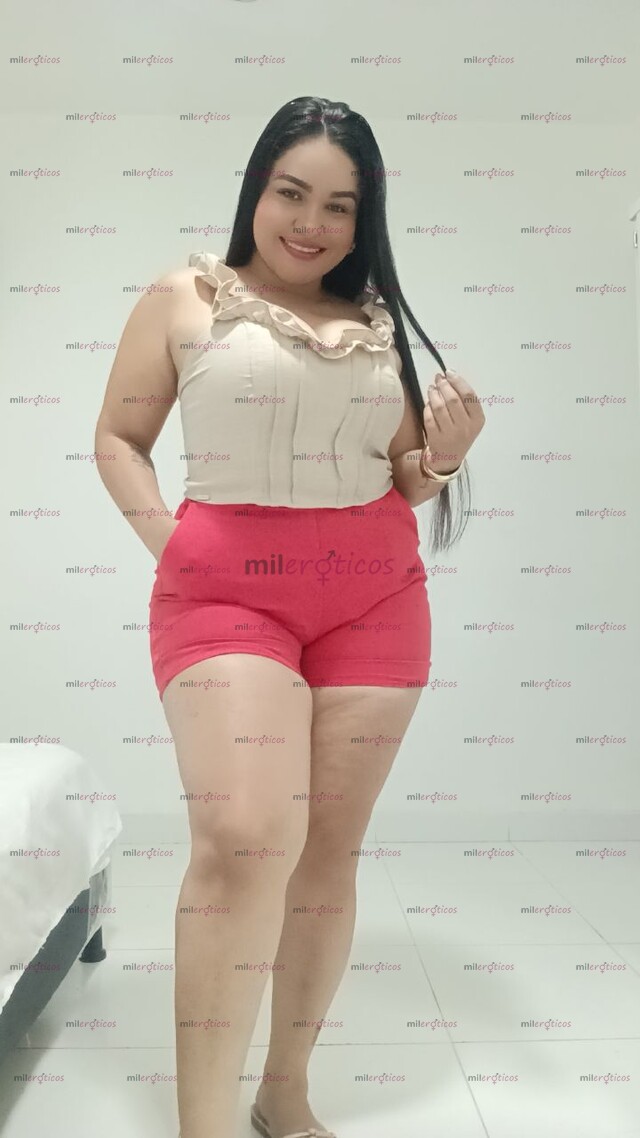 FOTOS DE HERMOSA Y EDUCADA CHICA CURVY, PERVERSA, PACIENTE Y CALIENTE....