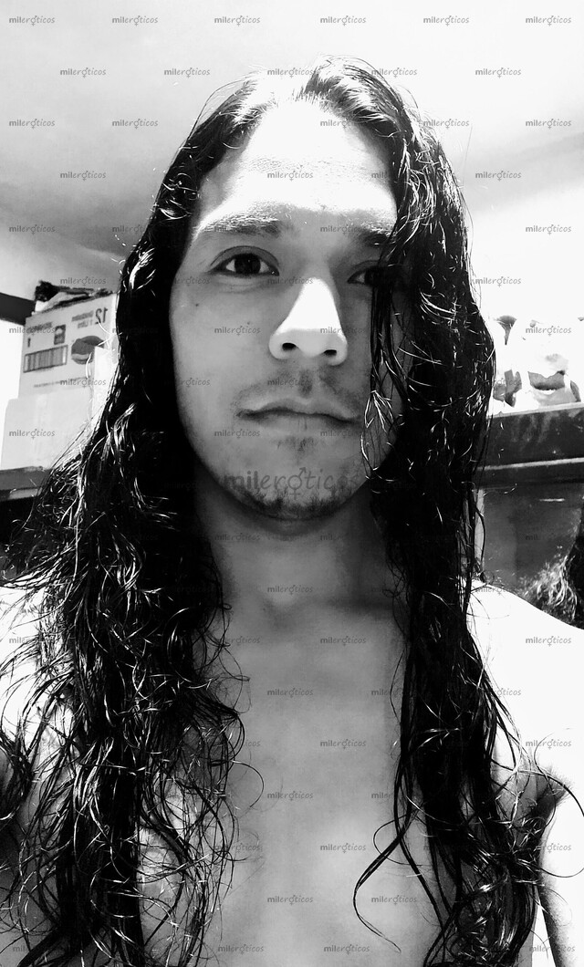 FOTOS DE SOY UN CHICO DE 33 AÑOS OFREZCO SERVICIO DE MASAJISTA