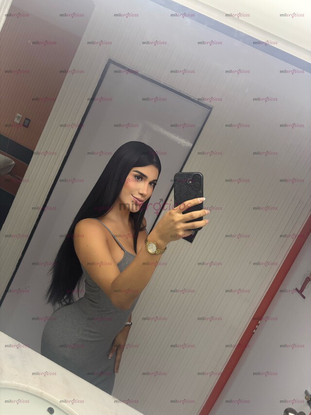 FOTOS DE PELINEGRA LINDA, FEMENINA, CALIENTE LISTA PARA COGERTE CON MIS 18 CM DE VERGA