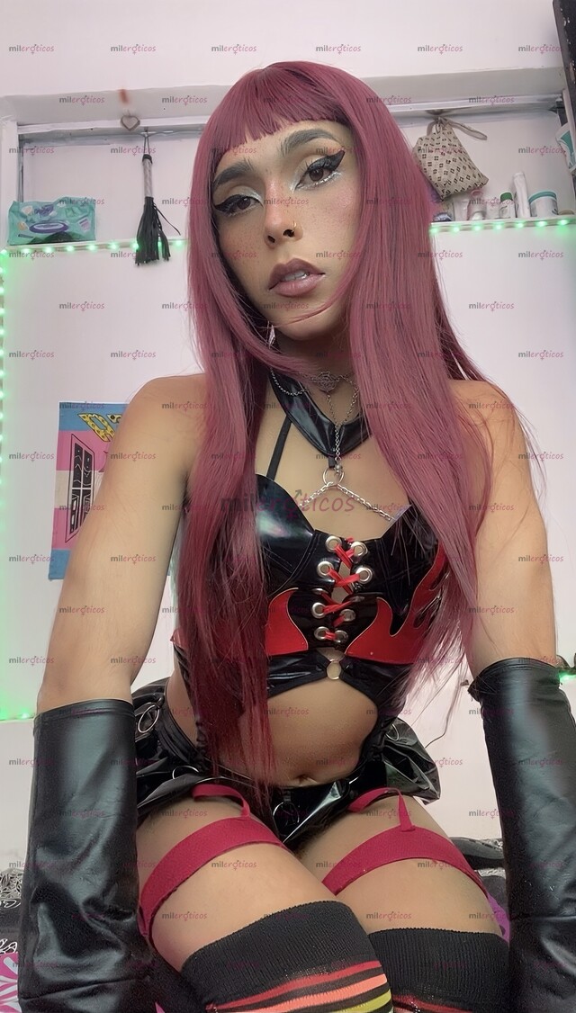 FOTOS DE ALTERNATIVA Y SUMISA POLLITA TRANS CON GANAS DE SUPLIR TUS NECESIDADES