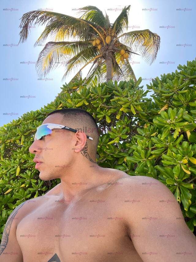 FOTOS DE MACHO ACTIVO DOMINANTE Y COMPLACIENTE DISPONIBLE 24 7.