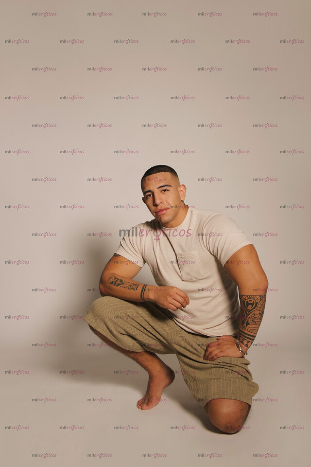 FOTOS DE MACHO ACTIVO DOMINANTE Y COMPLACIENTE DISPONIBLE 24 7.