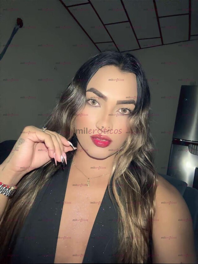 FOTOS DE UNA DULCE CEREZITA, LO QUE LE FALTA A TU PASTEL MI CIELO VEN Y PONME ENCIMA DE T