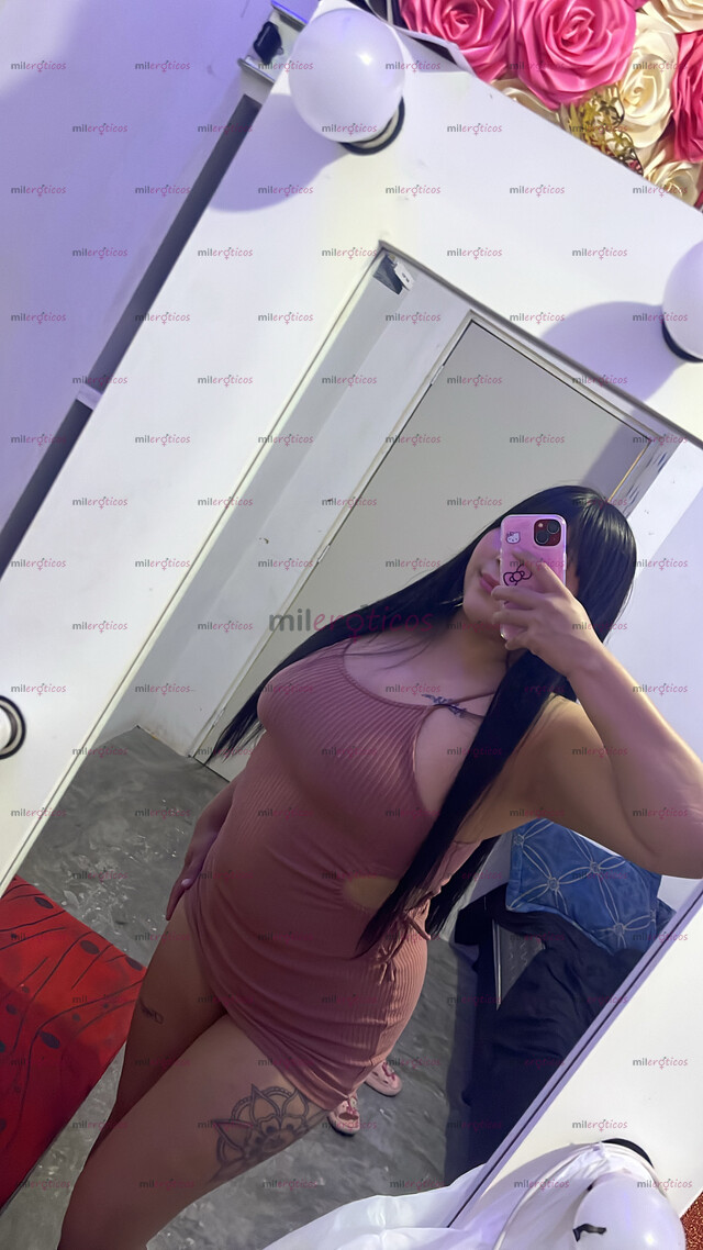 FOTOS DE HOLA AMOR SOY ARI TENGO 21 AÑOS SOY MUY CACHONDA