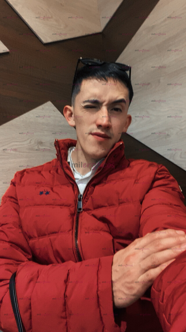 FOTOS DE SOY JUAN CAMILO UN JOVEN DE 23 AÑOS, ESTOY PARA ACOMPAÑARTE EN CUALQUIER MOMENTO