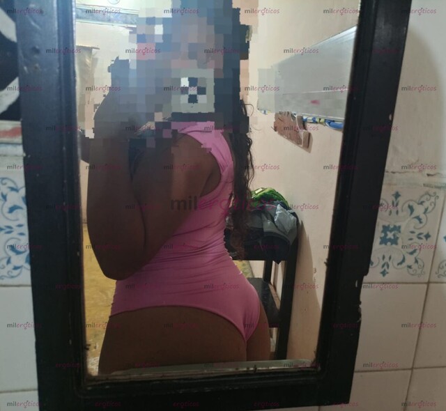 FOTOS DE TU CHICA DEL MOMENTO MORENA CALIENTE ATENTA A TUS DESEOS