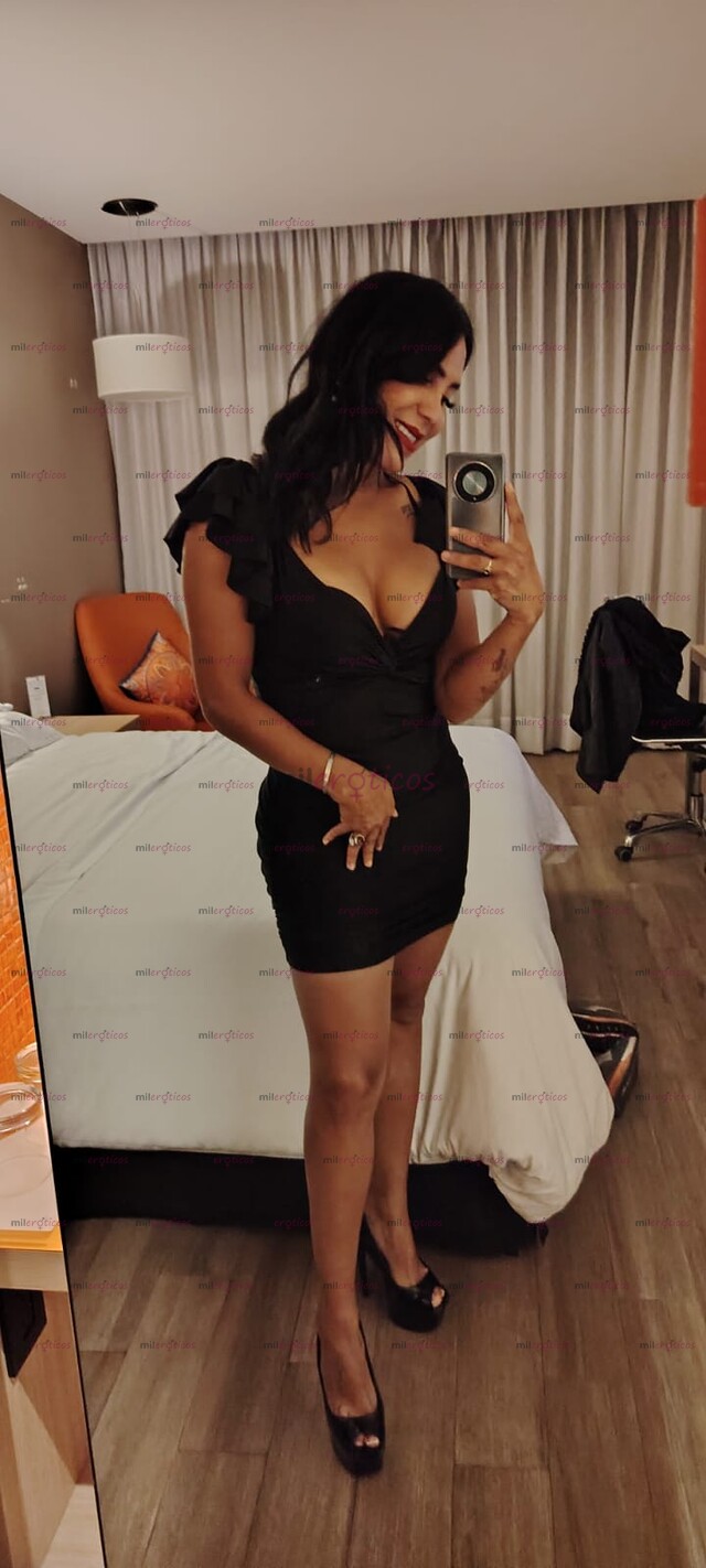 FOTOS DE DAYANA LO MEJOR DEL 3 SEXO CON UN RICO CARAMELO DISPONIBLE 24 7