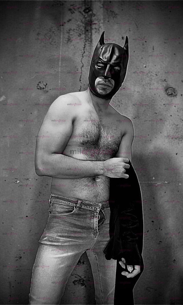 FOTOS DE MASCULINIDAD, DISCRECIÓN Y UNA NOCHE PARA RECORDAR (NO VERGON)