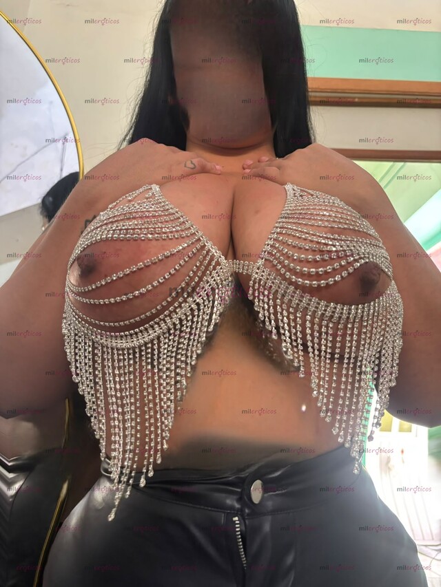 FOTOS DE LA SEDUCCIÓN ECHA MUJER CON UNOS SENOS ENORMES QUE REBOTAN $700