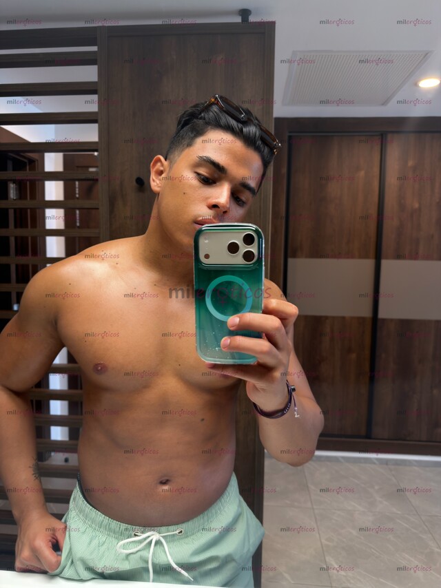 FOTOS DE COLOMBIANO NUEVO EN LA CIUDAD DISPUESTO A COMPLACER TUS FANTASÍAS