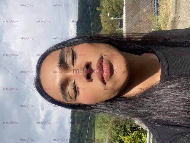 FOTOS DE HOLA, COTÍZAME, SOY ANDRÉS Y TU NUEVA NOVIA.