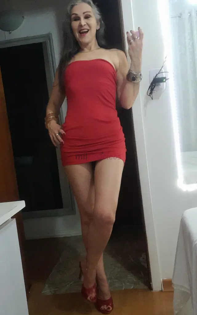 Coroa puta adoro me mostrar p vc vem on line atendo ao meio dia o vc dar aquela gozadinha rapidinha deliciosa sou honesta e verificada pelo site quer...