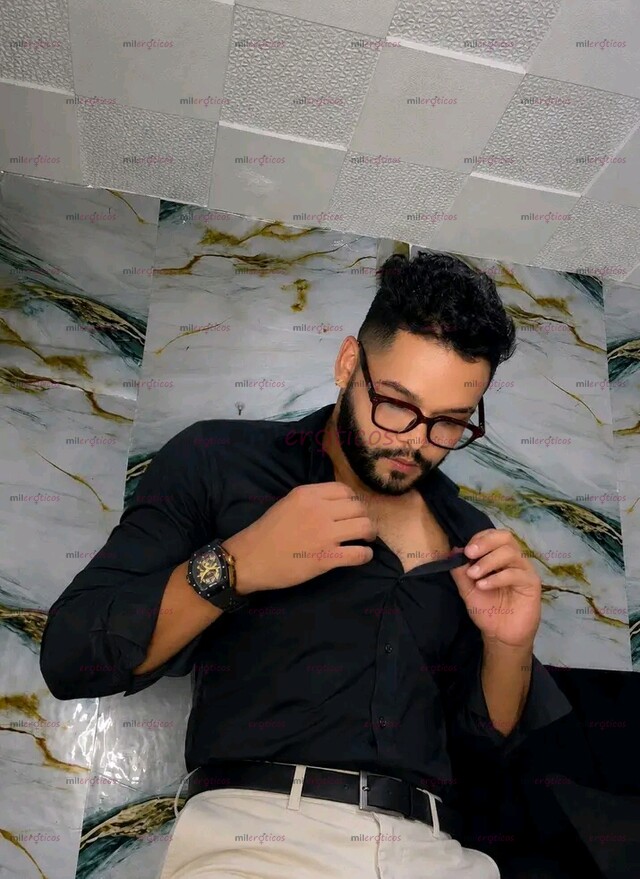FOTOS DE RICO MORENO RECIÉN LLEGADO VERGÓN DE COMPLICADO