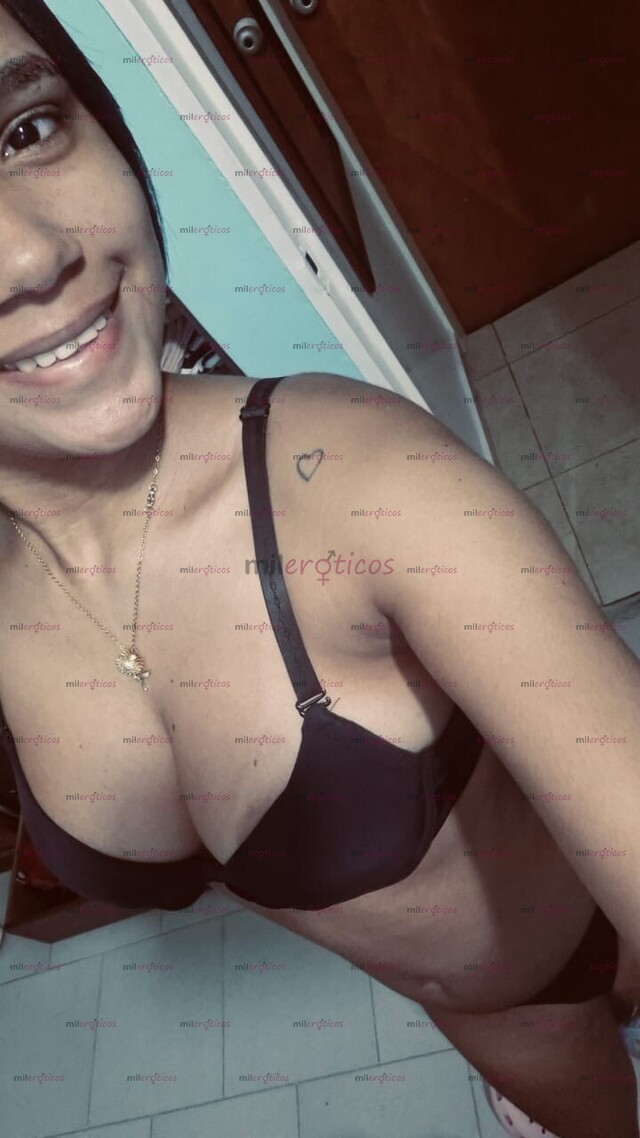 FOTOS DE MORENITA CALIENTE QUIERE VERGA, VEN MIRA COMO CHORREO PAPI DESDE 7000MIL