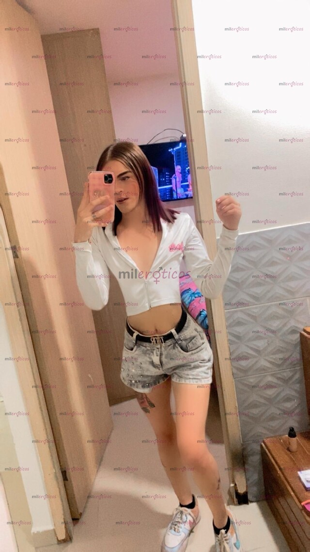 FOTOS DE HOLA SOY TU NUEVA PUTICA VEN CÓMEME RICO AMOR LLÉNAME DE PLACER EN LA CAMA