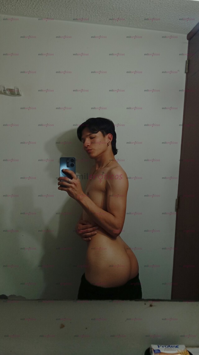 FOTOS DE CHICO SEXY FEMBOY VERSÁTIL SÚPER COMPLACIENTE