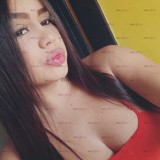 FOTOS DE 18 AÑOS JOVENCITA CON VAGINA APRETADA Y ROSADA PARA TI