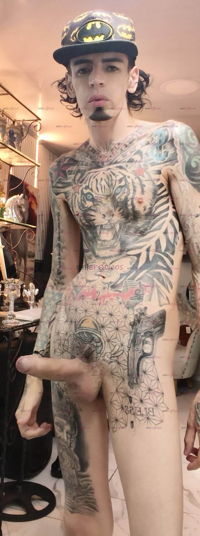 FOTOS DE FLACO ACTIVO SERIO VERGON BLANCO TATUADO MORBOSO
