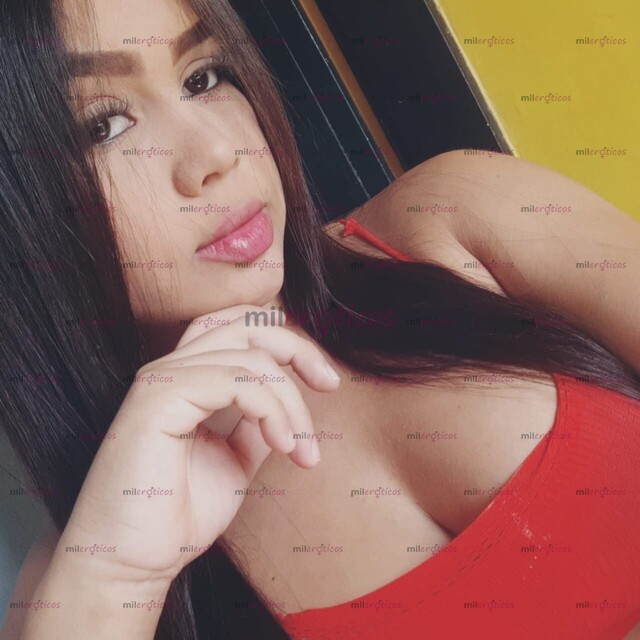 FOTOS DE 18 AÑOS JOVENCITA CON VAGINA APRETADA Y ROSADA PARA TI