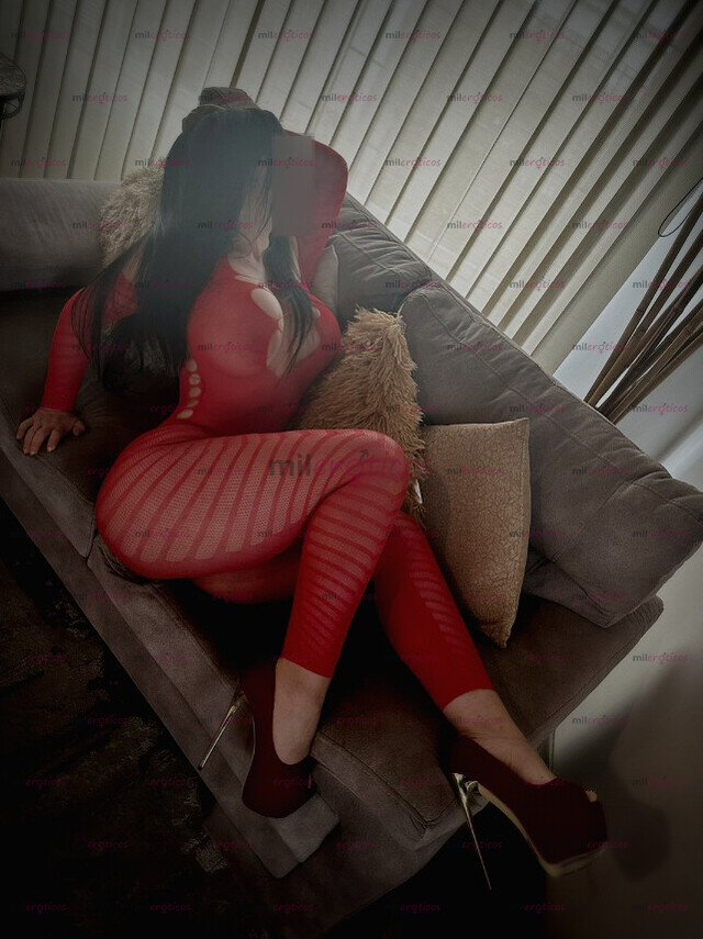 FOTOS DE HOLA SOY KARENCHICA SEXY Y VOLUPTUOSA CON RICOS SENOS Y GRAN CURVAS