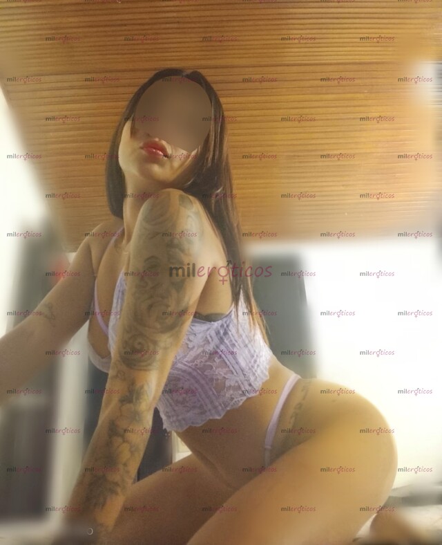 FOTOS DE EXQUISILLITA FLAQUITA NATURAL DE 23 AÑOS SÚPER APRETADA Y MOJADITA