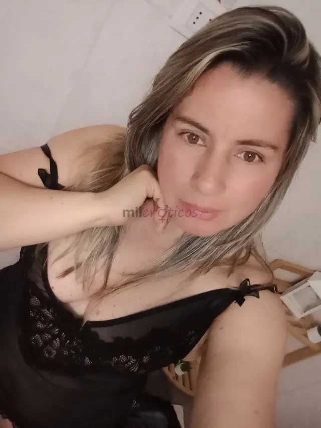 Soy una mujer madura colombiana educada y buena conversacion que te ofrece una experiencia real con mi masaje encontraras relajacion total en tu cuerp...