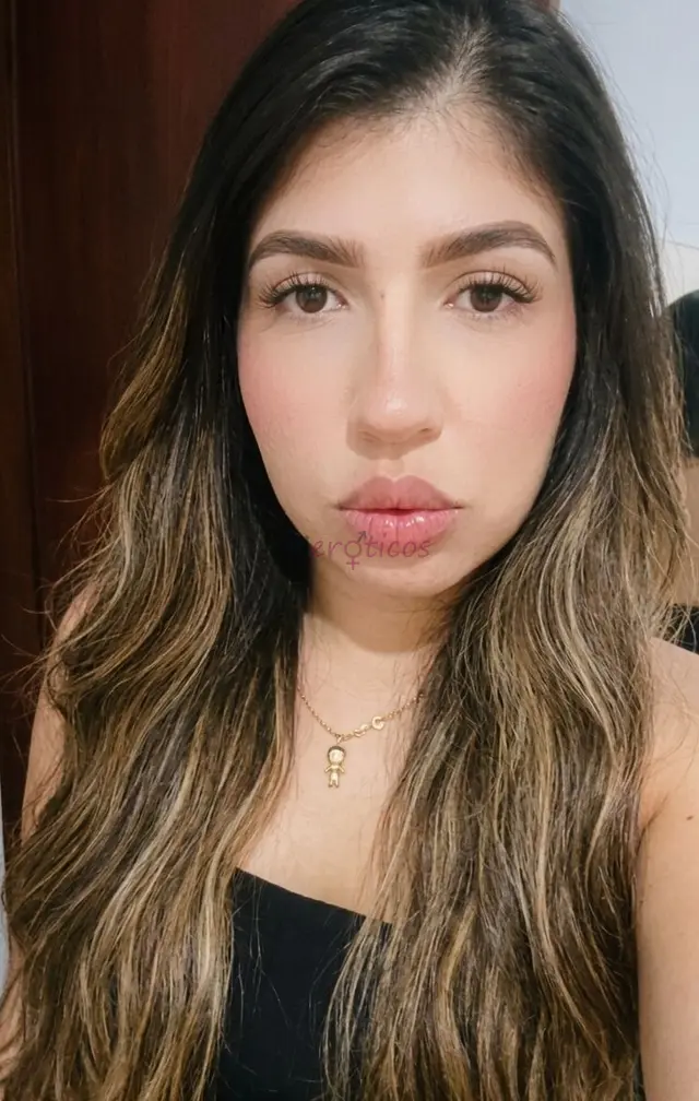 Oiiee prazer camila vendo conteudo e realizo video chamada bem gostosas estou aqui para te deixar a vontade e realizar seus desejos venha ter otimos m...