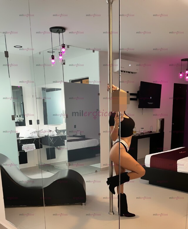 FOTOS DE BELLA DAMA ARDIENTE Y SENSUAL DISPUESTA A DARTE UNA RICA HORA DE PLACER BEBE