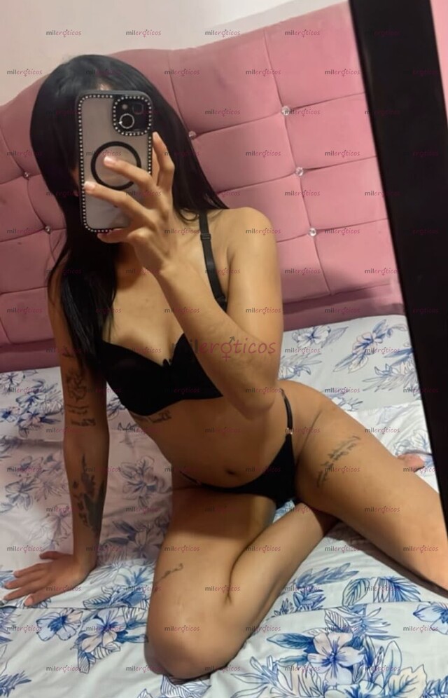 FOTOS DE ÚLTIMOS DÍAS EN TU CIUDAD... RICA MORENA ESTRECHITA SOLO PARA TI