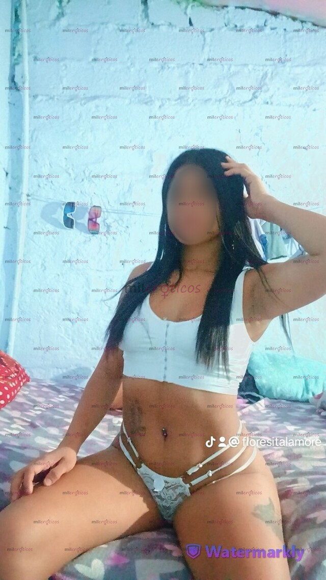 FOTOS DE TU LINDA PELINEGRA EN TU CIUDAD PARA COMPLACERTE MI AMOR PRECESIAL Y CONTENI