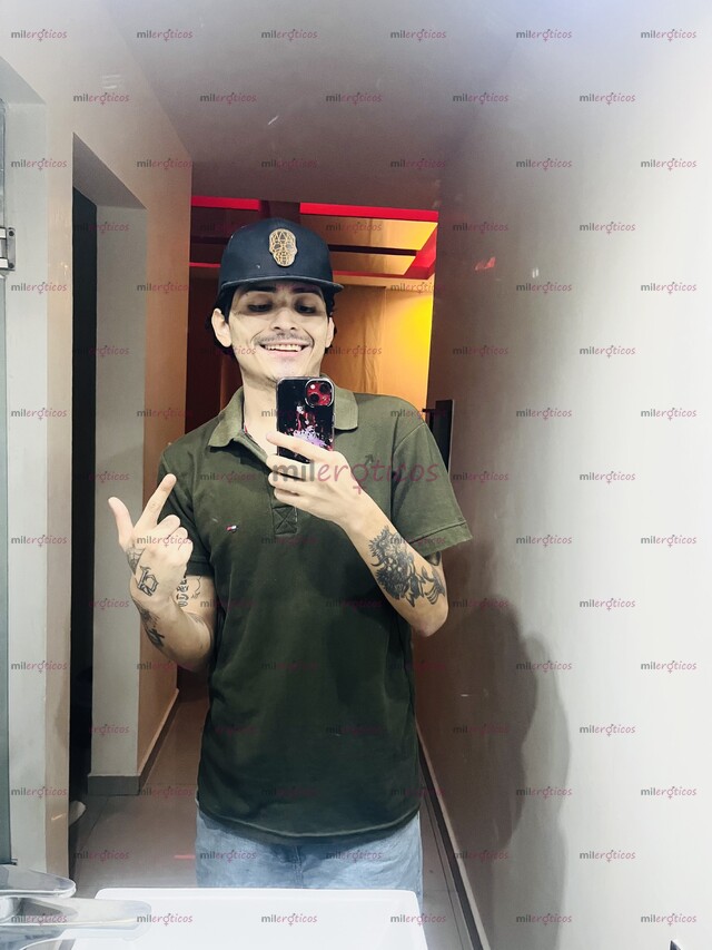 FOTOS DE HETERO DOTADO CON 21. CM DE VERGA, DISPONIBLE A TODA HRS
