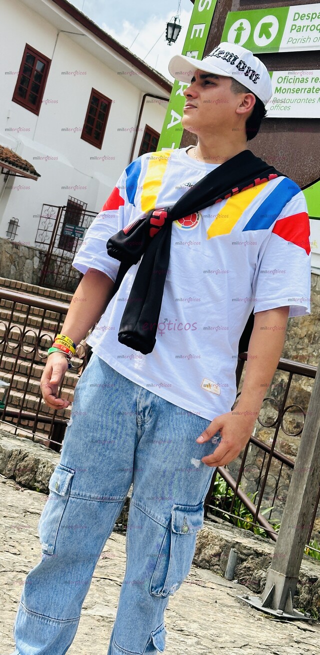 FOTOS DE PARCERO RELAJADO CON GANASDE HACER LO QUE MÁS TE GUSTA PARA EL GUSTO LOS COLORES