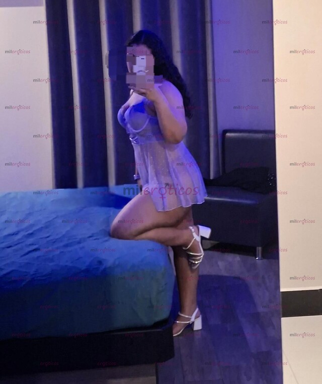 FOTOS DE CHICA 25 AÑOS COMPLACIENTE Y MUY CACHONDA DISPONIBLE PARA TI