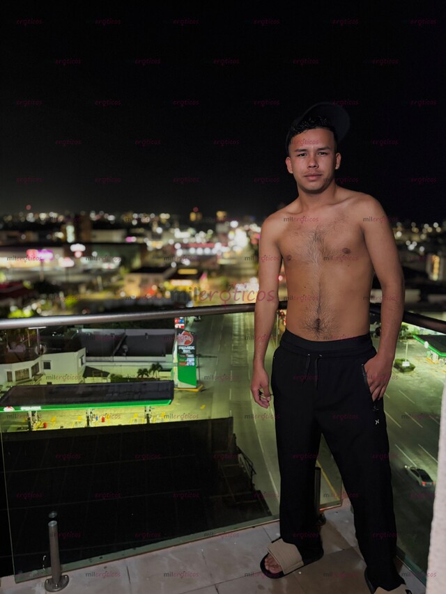 FOTOS DE JOVEN VENEZOLANO RECIÉN LLEGADO A TU CIUDAD, ATRACTIVO Y VERGÓN