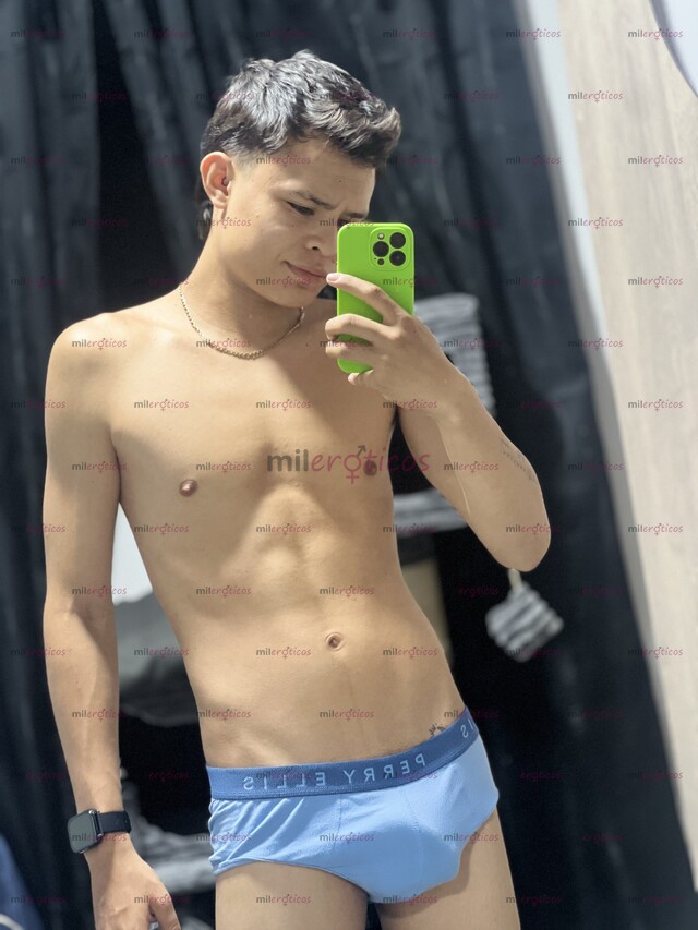 FOTOS DE CRISTIAN POLLO ARRECHO, FULL LECHERO Y MORBOSO DISPONIBLE EN LA CIUDAD