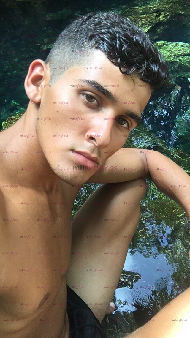 FOTOS DE NORTEÑO VERGON, GUAPO Y NALGÓN. PIEL BLANCA VERGA MORENA A LA ORDEN ;)