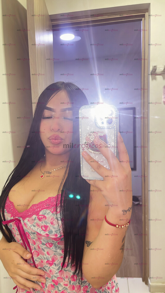 FOTOS DE PELI NEGRA BLANQUITA CON TETAS GRANDES COMPLACIENTE EXTROVERTIDA