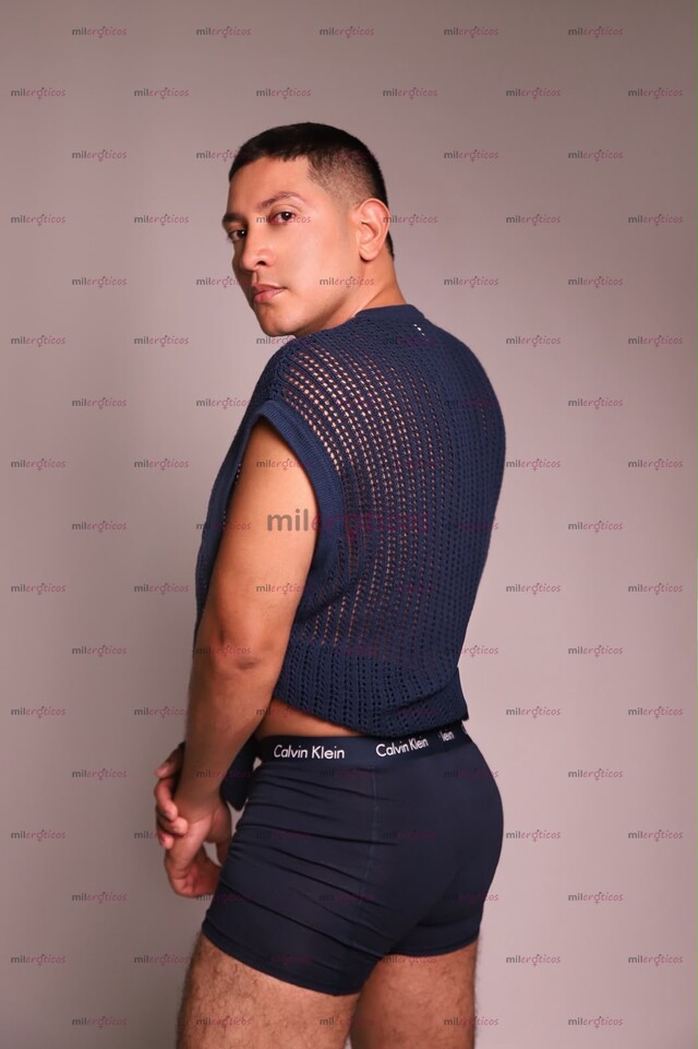 FOTOS DE JOVEN PAISA VERSÁTIL, COMPLACIENTE Y MUY CALIENTE