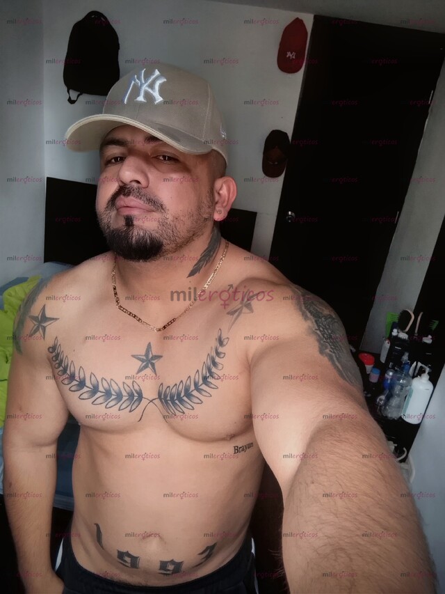 FOTOS DE COMPAÑÍA MASCULINA EXCLUSIVA DEPORTISTA CON LA MEJOR ACTITUD PARÁ QUE LA PASEMOS