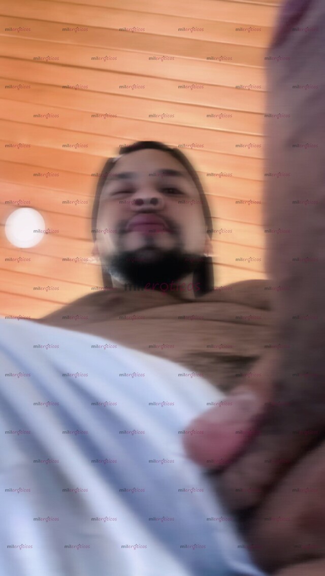 FOTOS DE ADAN VASQUEZ VNZLANO SAL DE LA RUTINA MASAJES DE ALTA GAMA UN ESCAPE SENSUAL