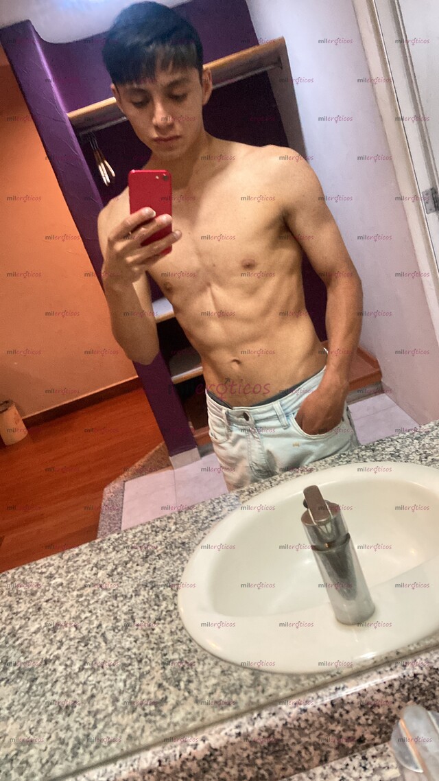 FOTOS DE HOLA ME LLAMO KEVIN CHICO DE MENTE ABIERTA PARA PASARLA MUY RICO