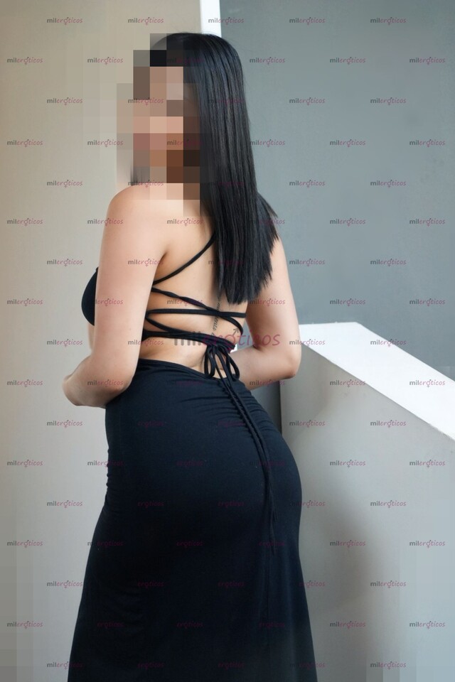 FOTOS DE HOLA SOY VALERY,UNA CHICA FLAQUITA MUY BONITA DE 19 AÑOS