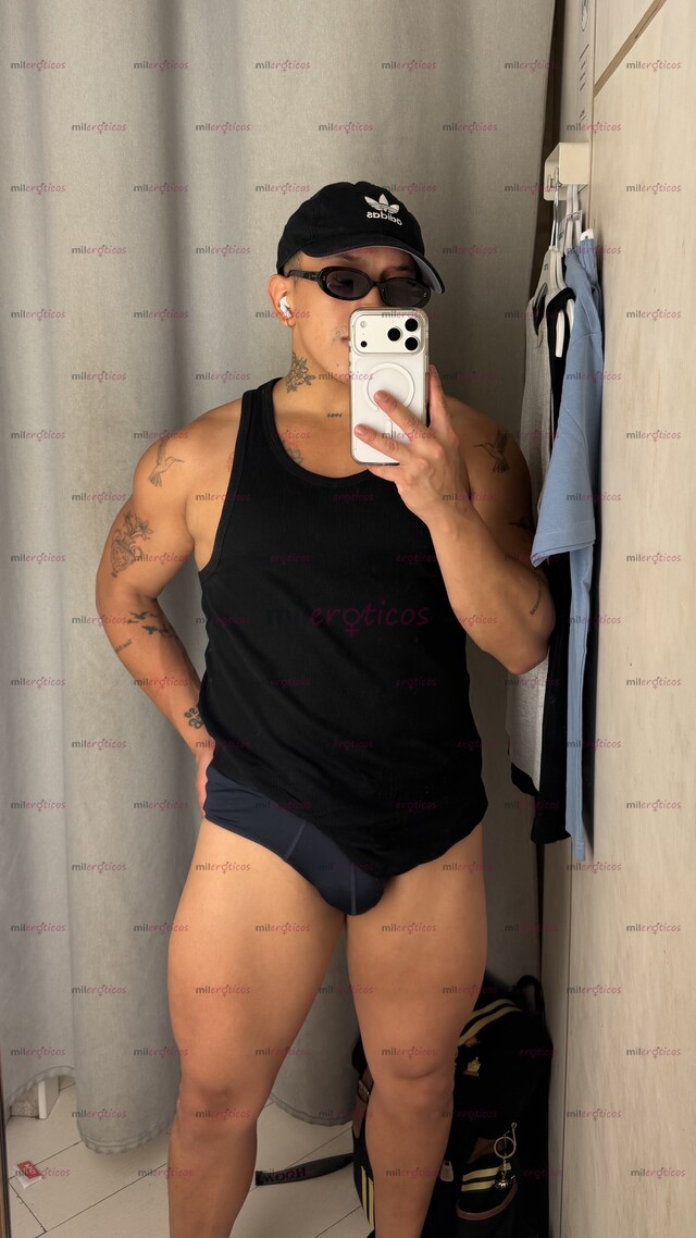 FOTOS DE JONATHAN COLOMBIANO DE PASO DISPUESTO A COMPLACERTE