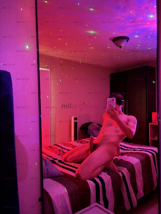 FOTOS DE CHICO CALIENTE CON GANAS DE DISFRUTAR INTER CON VERGA Y CULO PARA TI.