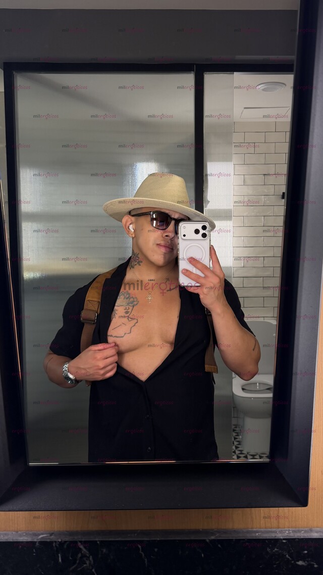 FOTOS DE JONATHAN COLOMBIANO DE PASO DISPUESTO A COMPLACERTE