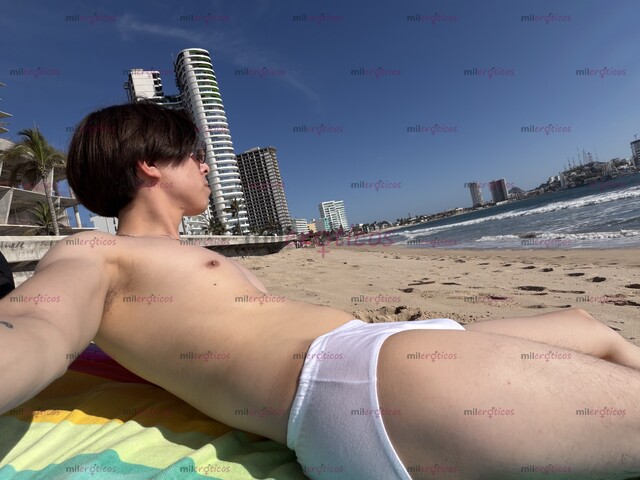 FOTOS DE CHICO CALIENTE CON GANAS DE DISFRUTAR INTER CON VERGA Y CULO PARA TI.