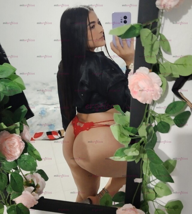 FOTOS DE FEMENINA DELICADA Y ARDIENTE JOVEN DE 23 AÑOS CON UN PUSSY JUGOSITA