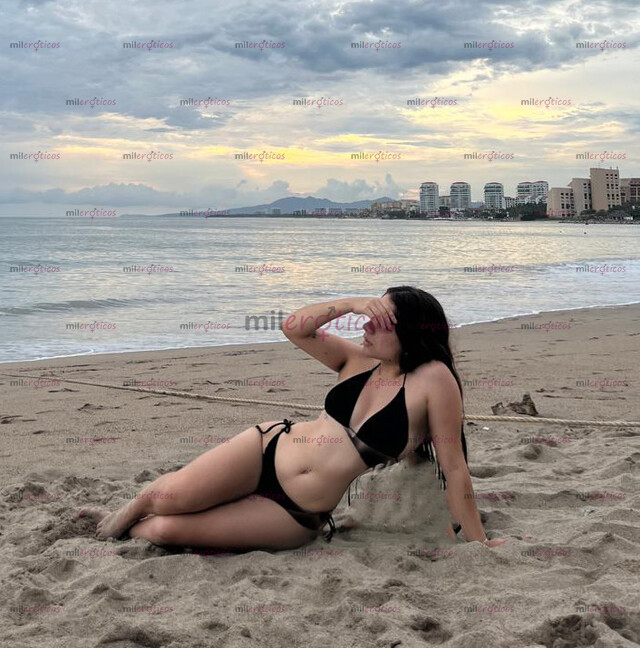 FOTOS DE HOLA AMOR SOY MÍA .. SÚPER LINDA JOVENCITA Y ATREVIDA !.!..!!..!.!.!.!.!